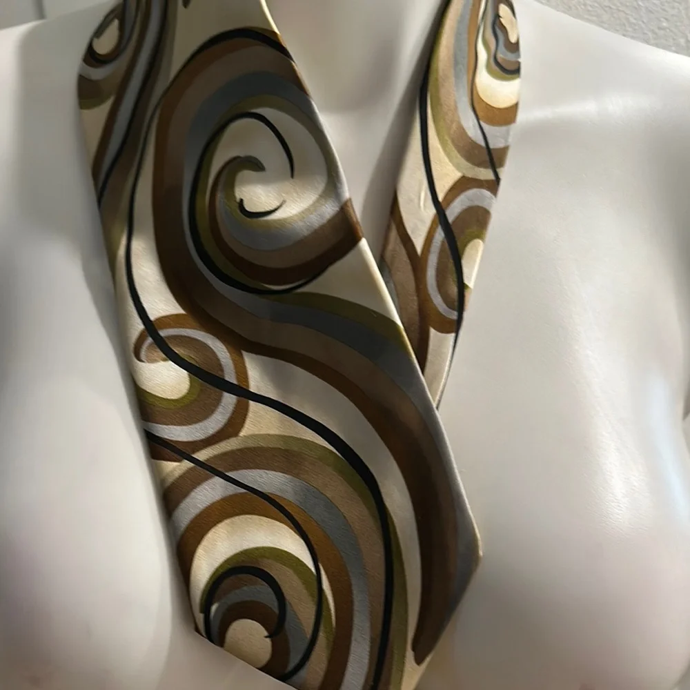 J. Garcia Artistic Swirl Tie in Greenish and Brown